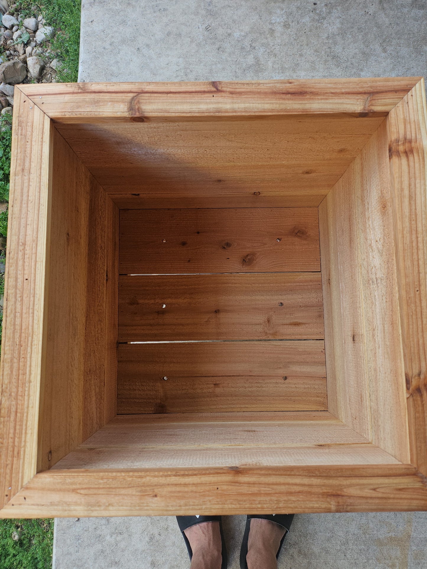 Cedar Planter Box | 19" x 19" Raised Garden Bed - 24" Tall