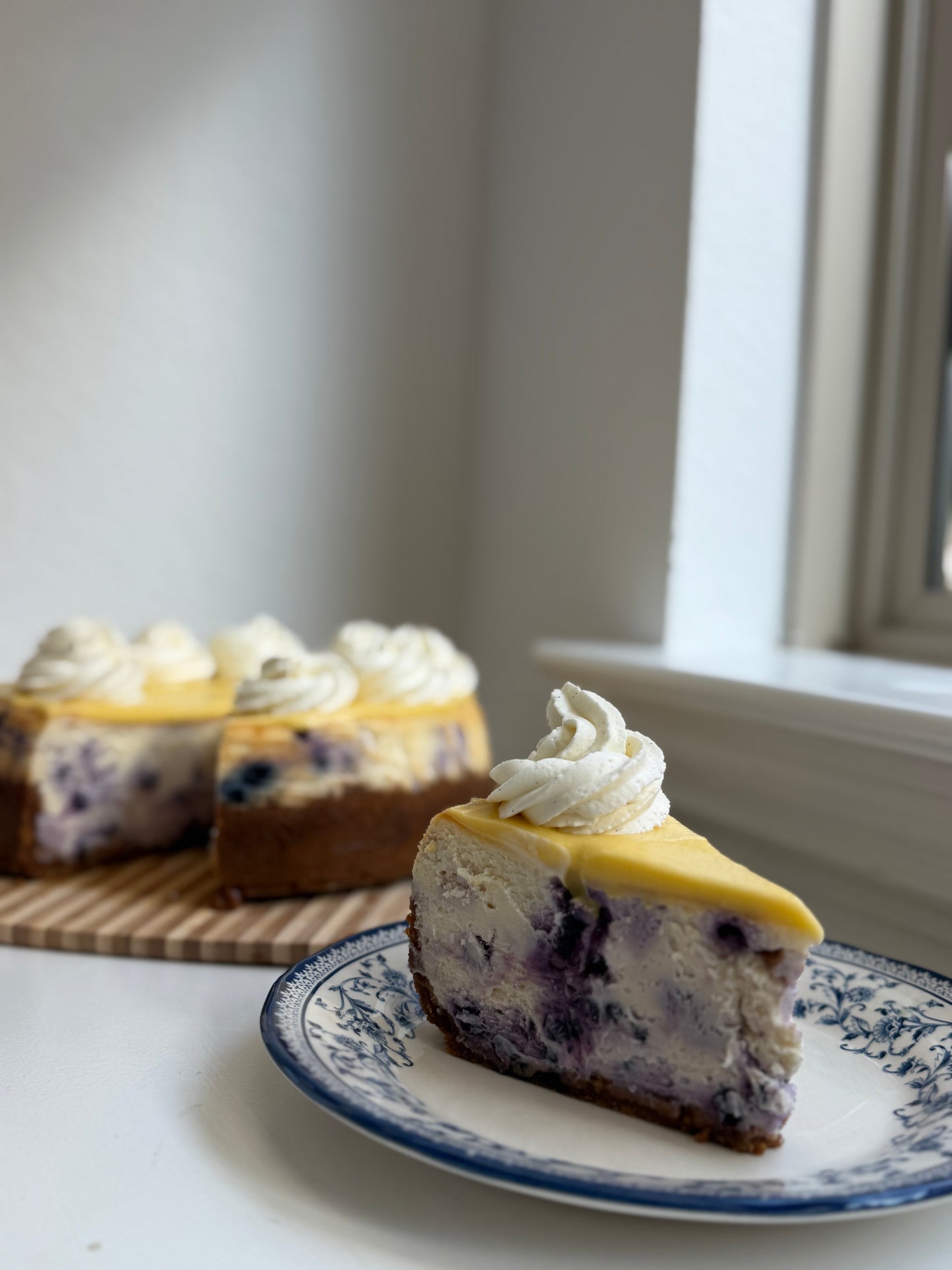 Blueberry Lemon Curd Cheesecake | 14-16 slices