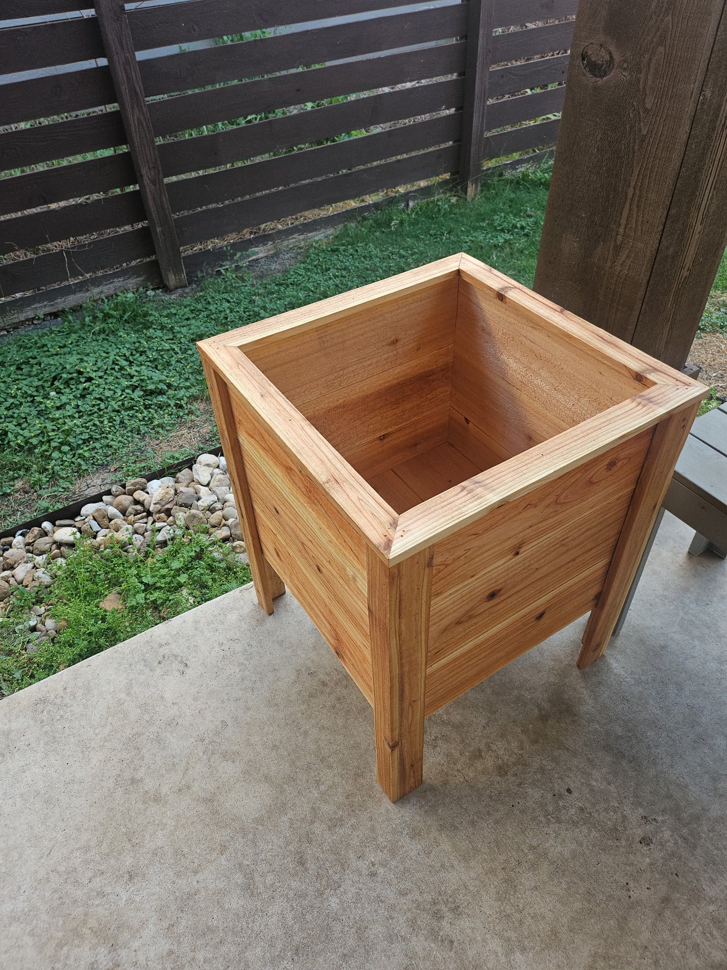 Cedar Planter Box | 19" x 19" Raised Garden Bed - 24" Tall