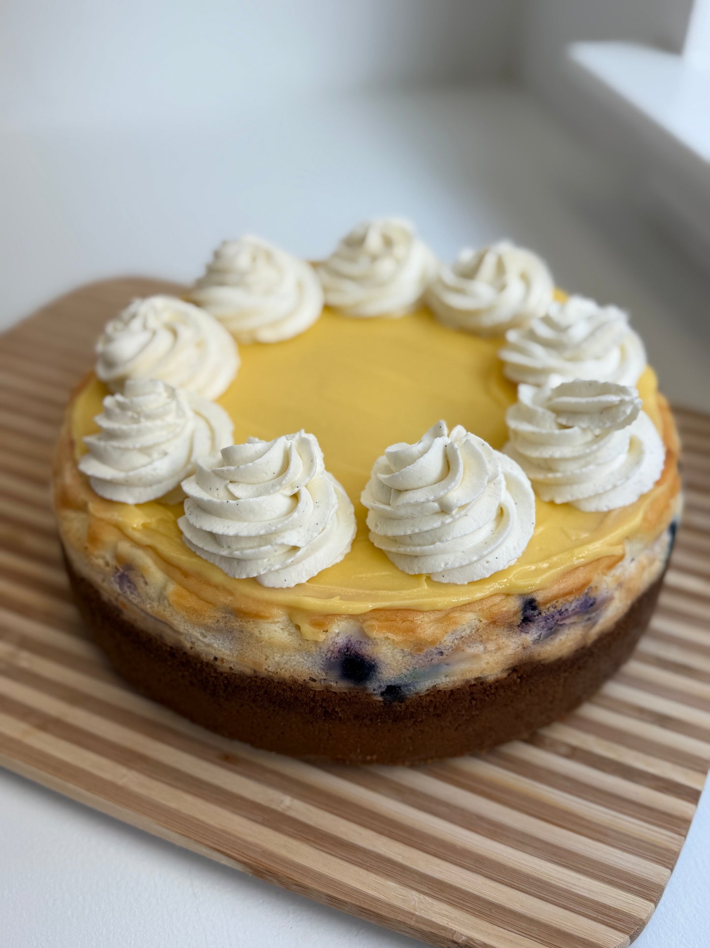 Blueberry Lemon Curd Cheesecake | 14-16 slices